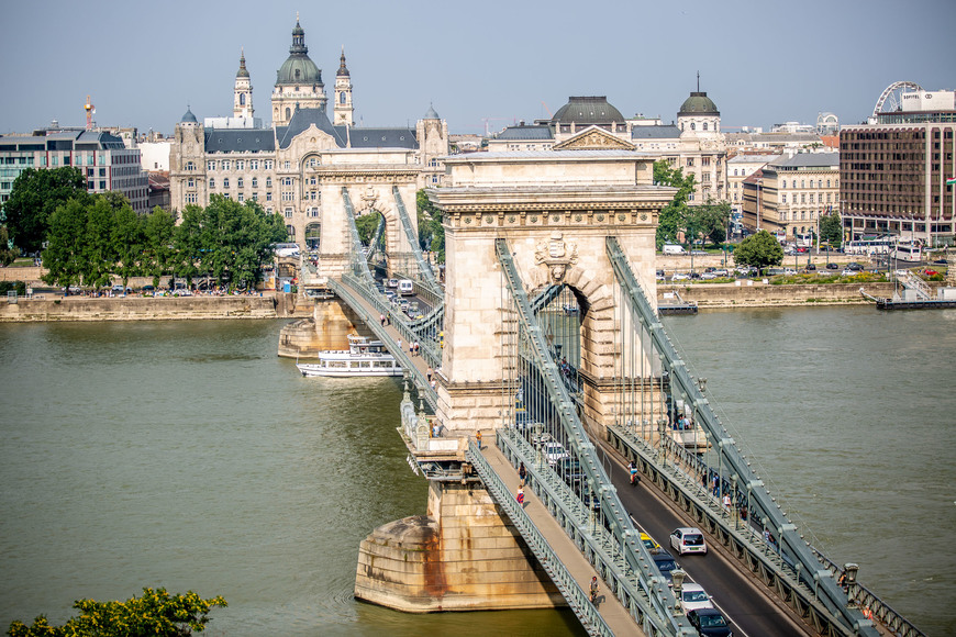 Lugar Puente de las Cadenas