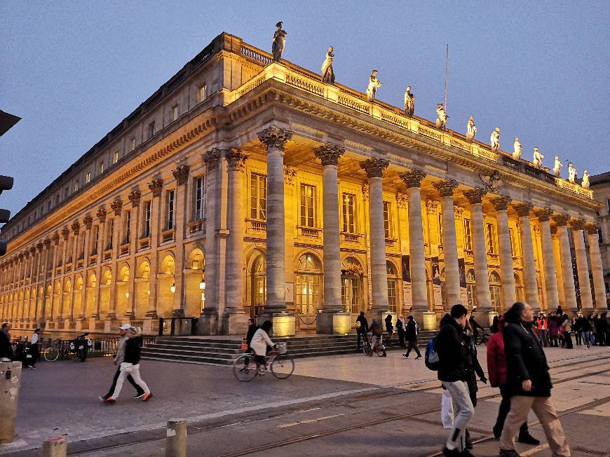Place Place de la Comédie