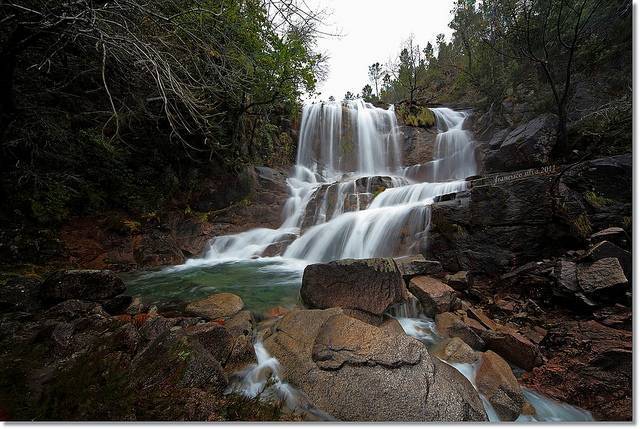 Place Cascata de Várzeas