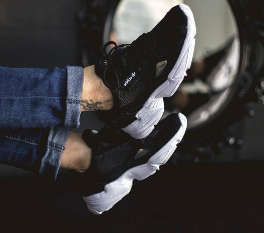 Moda Adidas Falcon