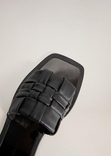 Sapatos rasos pretos