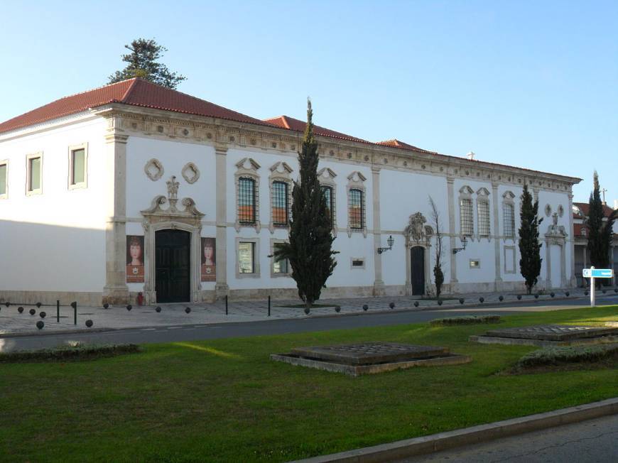 Lugar Mosteiro de Jesus ou Museu de Santa Joana ou Museu de Aveiro, compreendendo o túmulo de Santa Joana