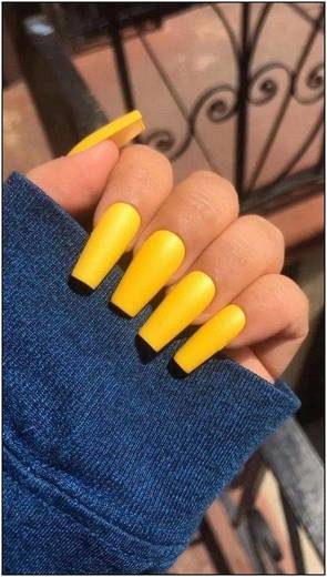 Unhas amarelas