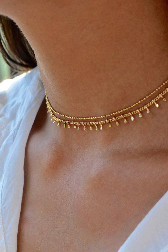 Lila choker