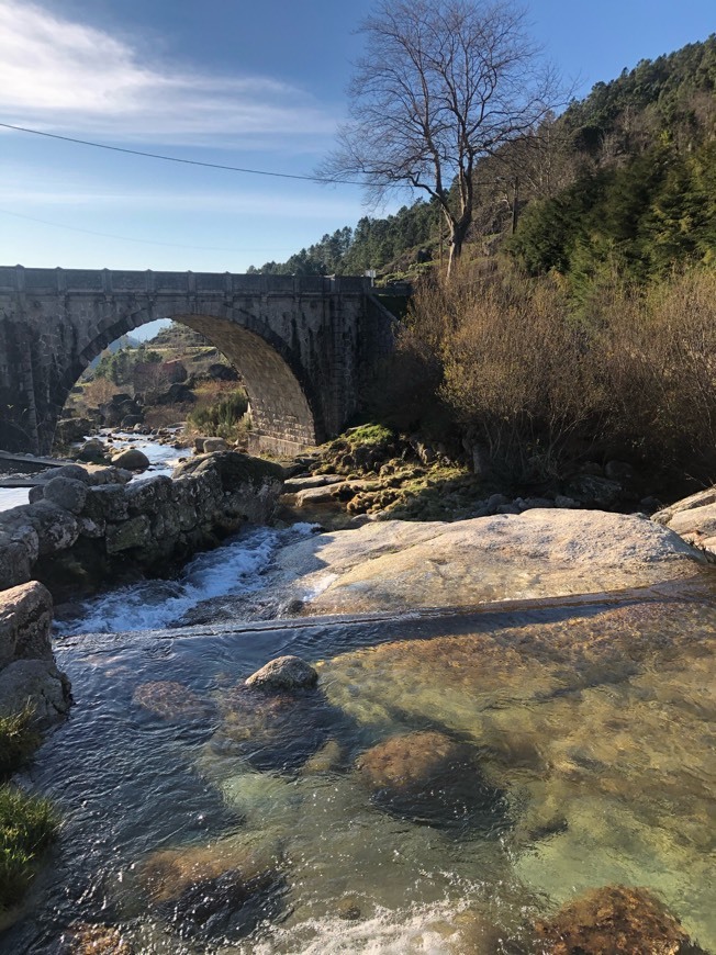 Place Praia Fluvial de Loriga