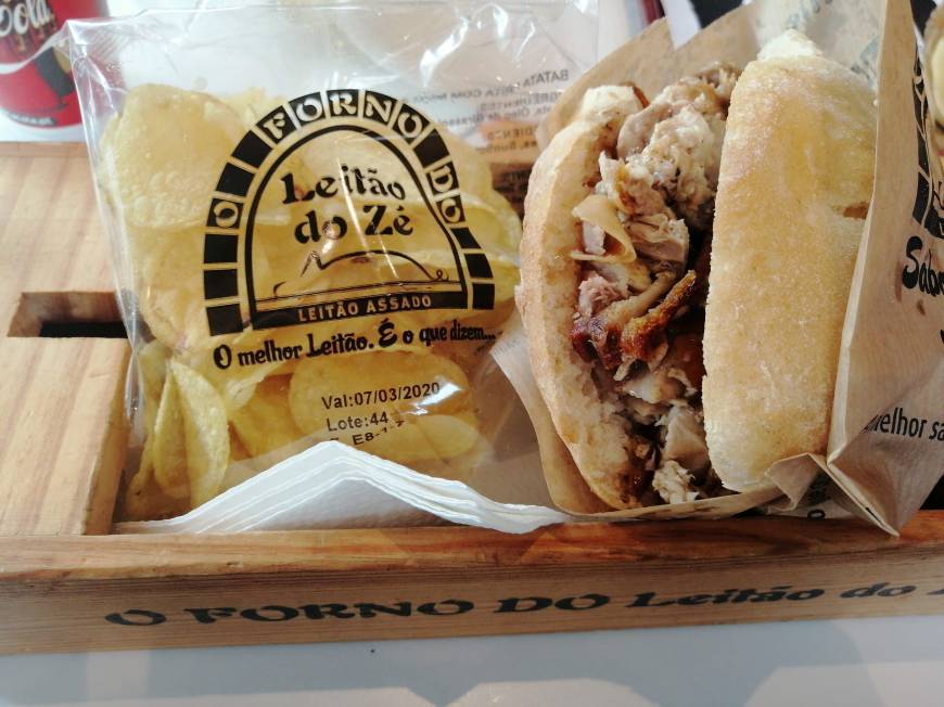 Restaurants O Forno do Leitão do Zé - Mercado Bom Sucesso