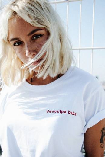 Desculpa Babe classic white shirt

