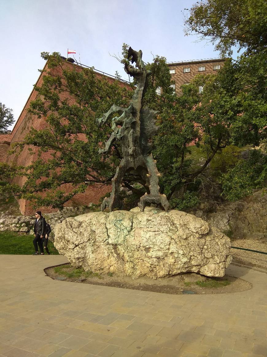 Place Dragão de Wawel 🐉 Wawel Dragon