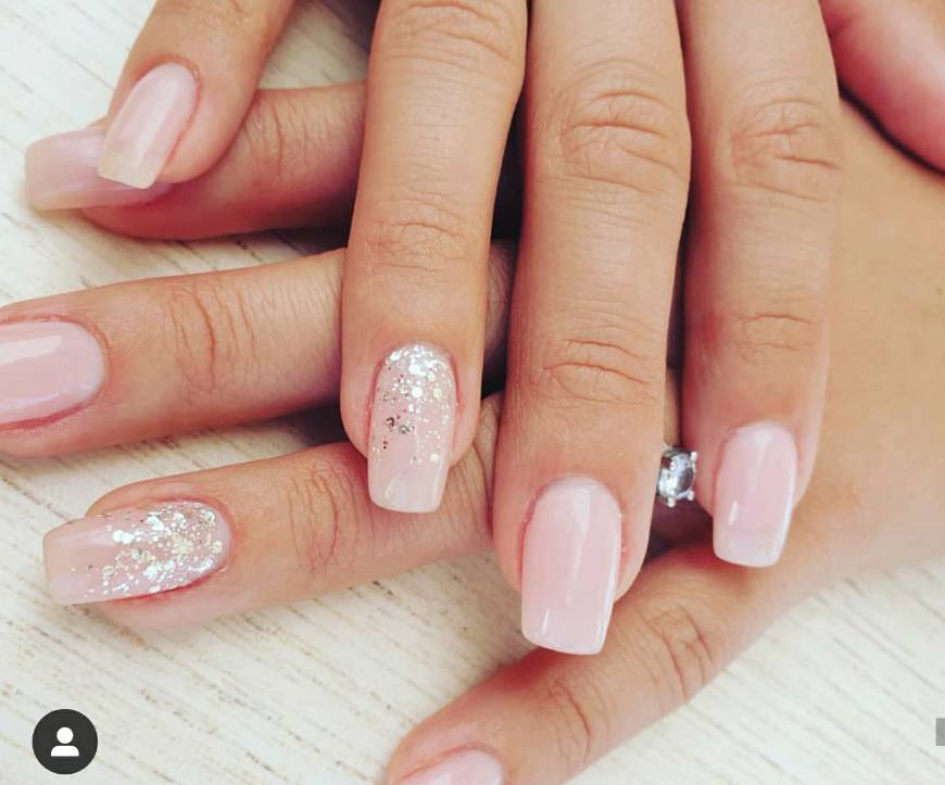 Fashion Pink Nails