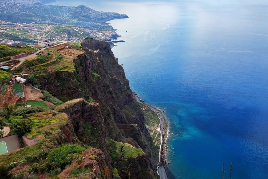 Place Cabo Girão