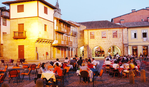 Lugar Praça de São Tiago