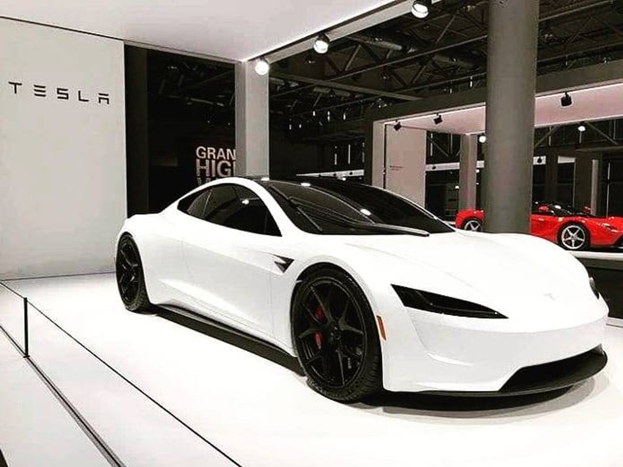 Social Tesla Roadster 