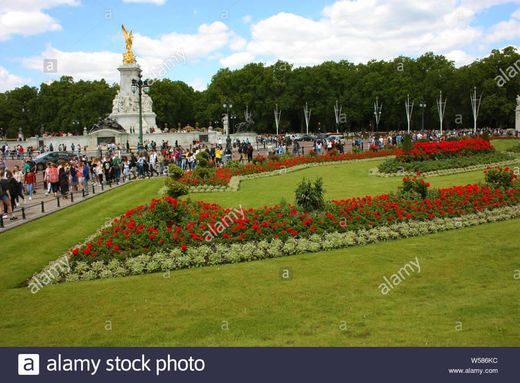 Buckingham Palace Gardens