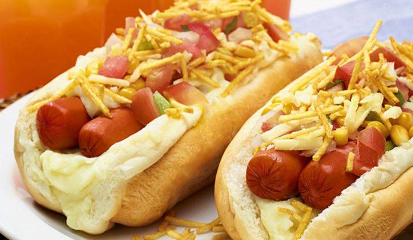 Moda Cachorro Quente (Brazilian Hot Dog) - Tara's Multicultural Table