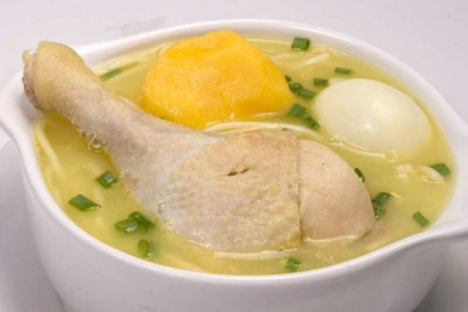 Caldo de gallina.