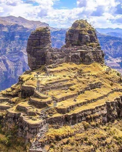 La fortaleza perdida de WaQrapukara.