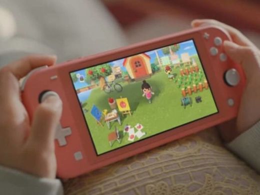 Nintendo Switch Lite Coral