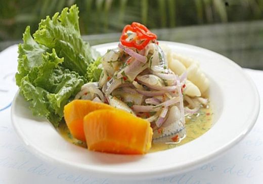 Ceviche de pejerrey.