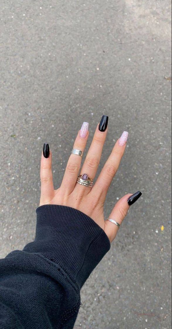 Moda Edgy Black Nails