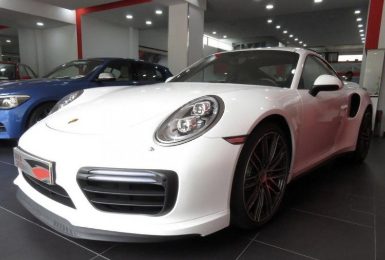 Social Porsche 911 991 Turbo PDK 540 CV