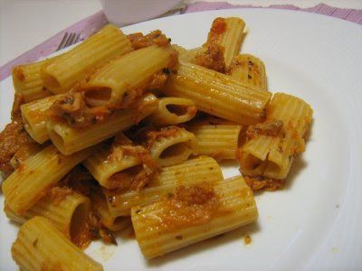 Massa com atum