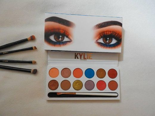 Kylie Royal Peach Palette