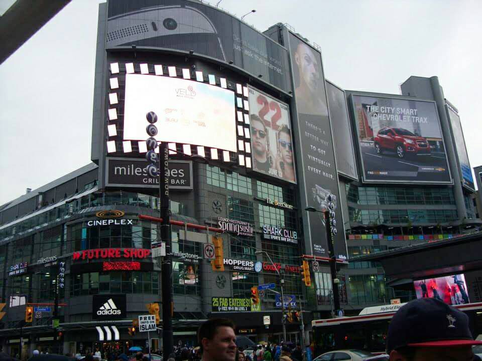 Lugar Dundas Square