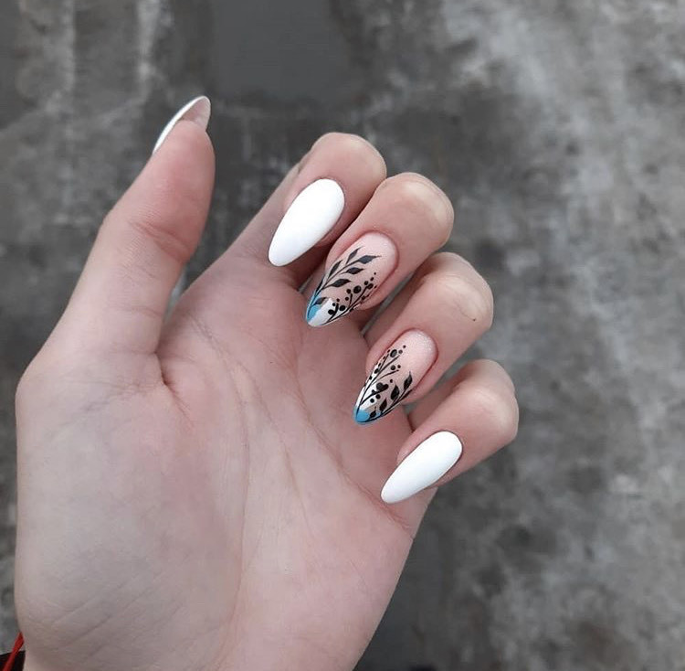Social Nails