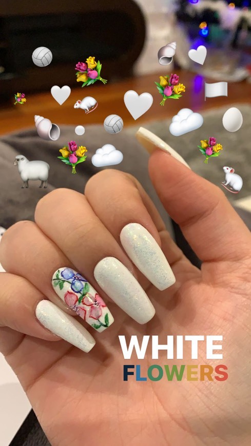 Unhas Flores