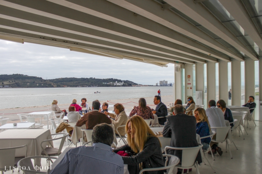 Restaurantes A margem