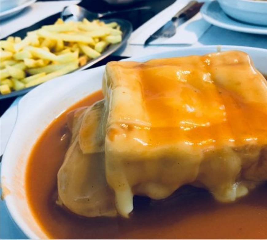 Fashion Café Nelma - Francesinha