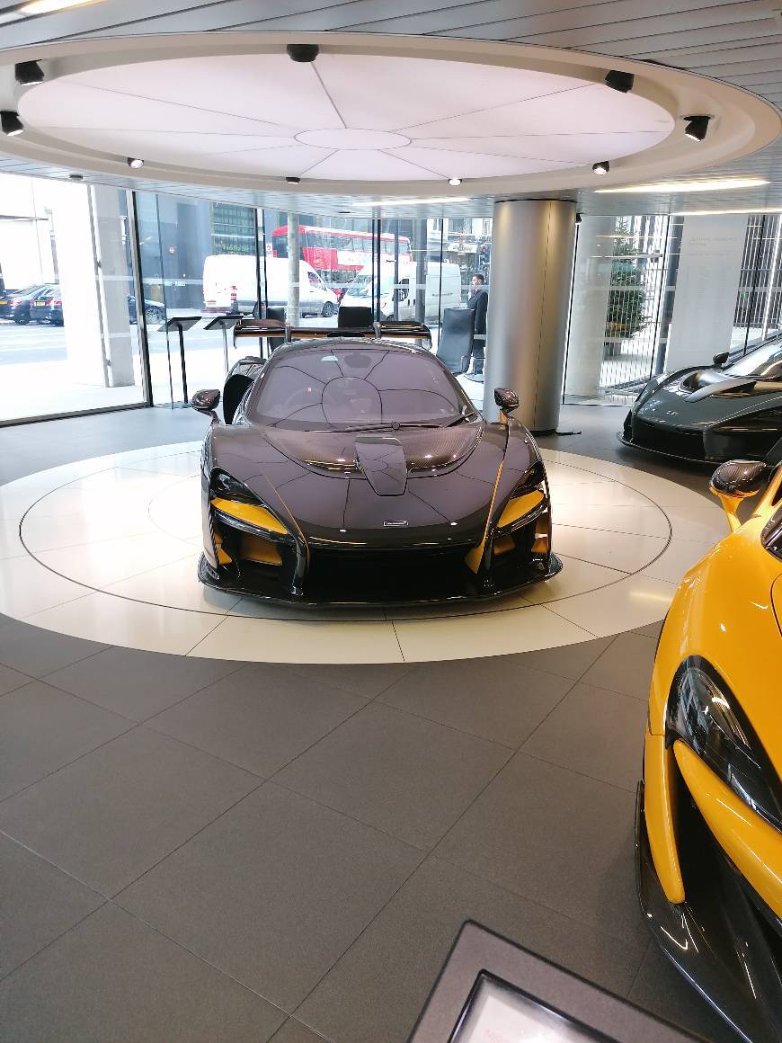 Lugar McLaren London