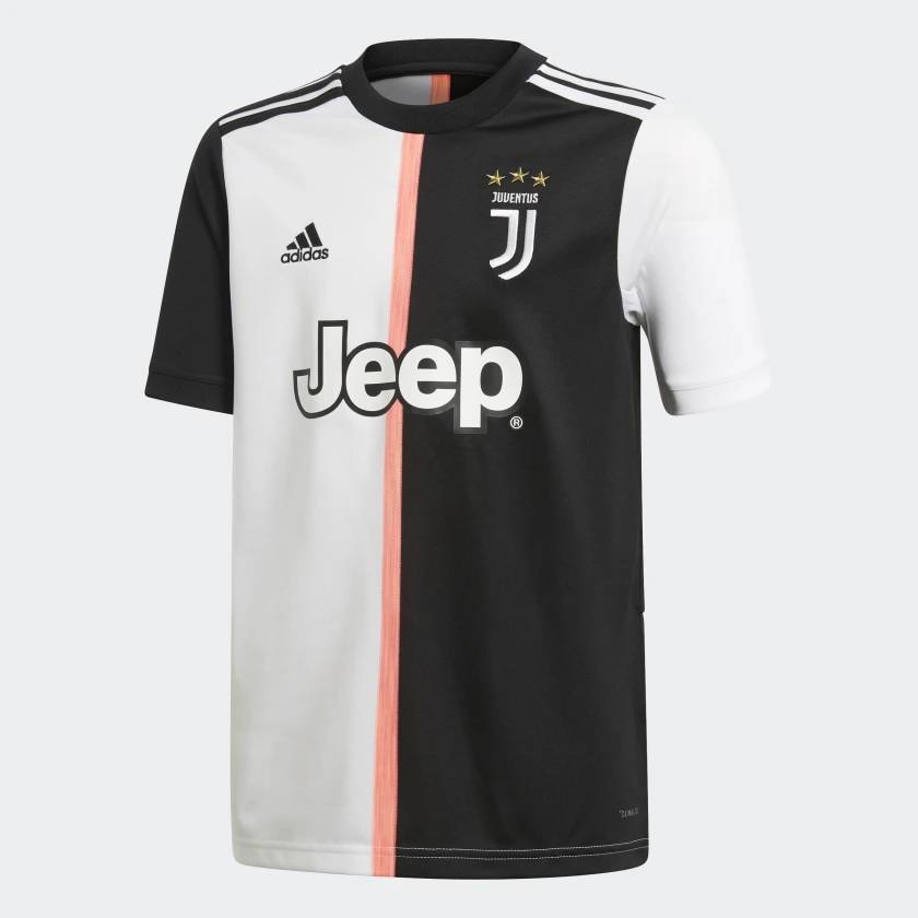 Social Juventus home kit