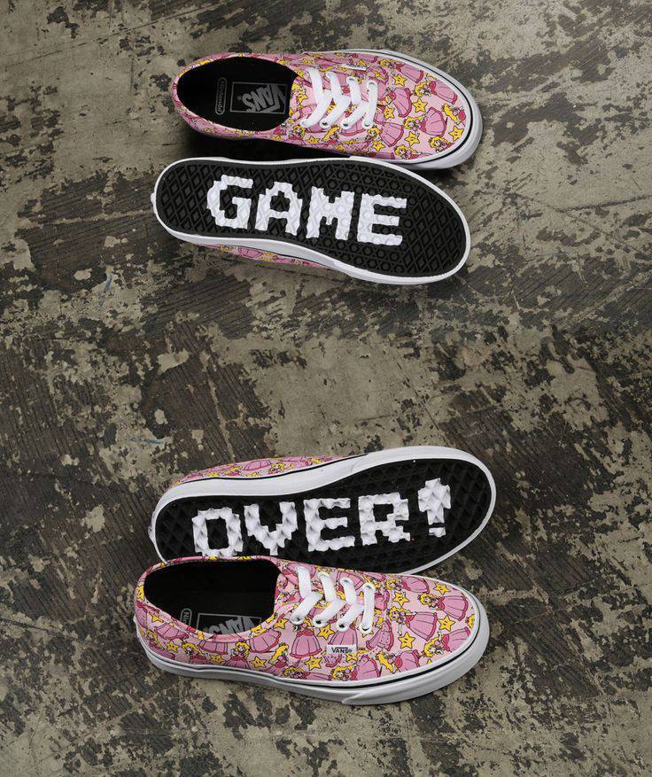 Moda Vans Game Over