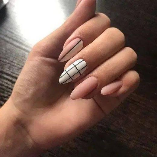 Nude Nails