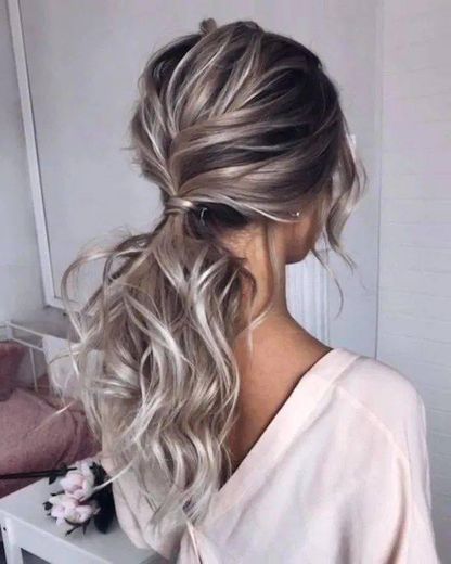 Messy Low Ponytail 