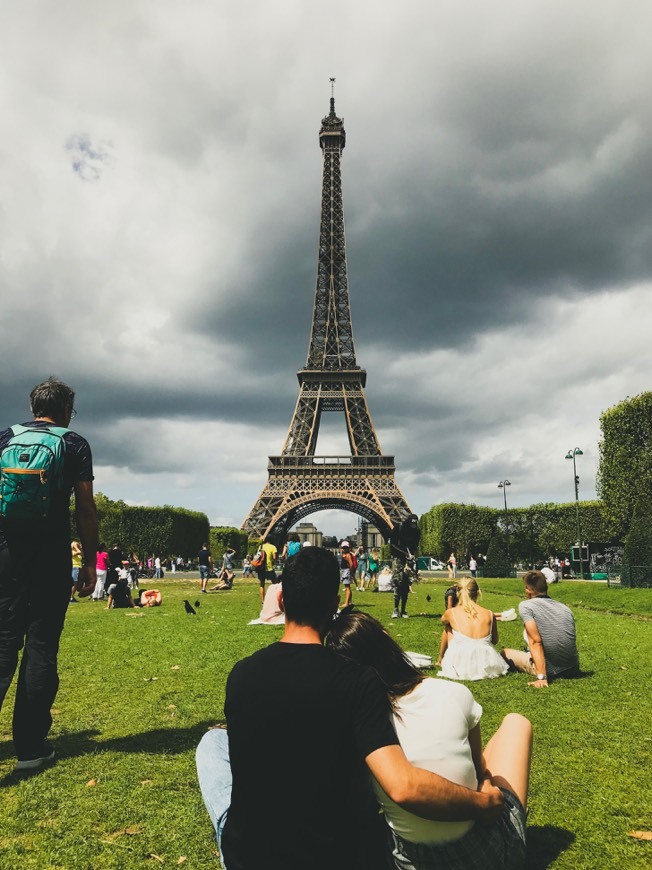 Place Torre Eiffel