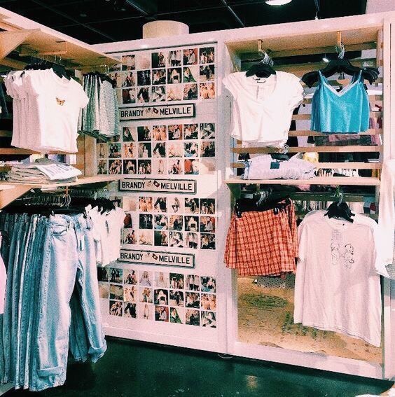 Place Brandy Melville