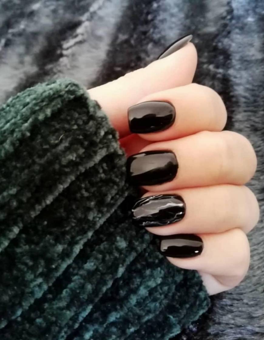 Social Black Is Always a Good Idea