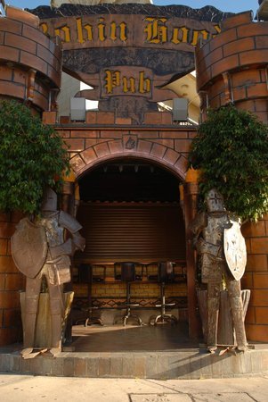 Restaurants Robin Hood Pub Paphos