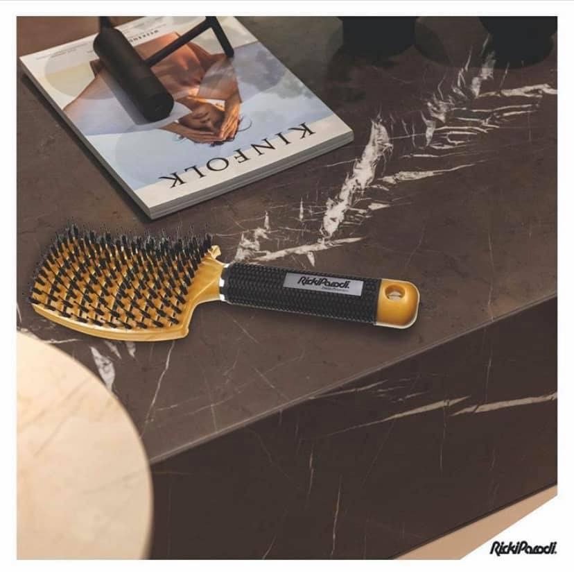 Social Escova Concava Ventbrush grande by Royal Secret