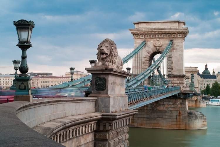 Lugar Puente de las Cadenas