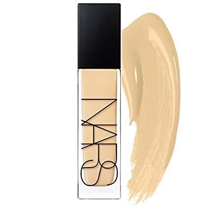 Nars Base Natural Radiante Larga Duración & Ligera