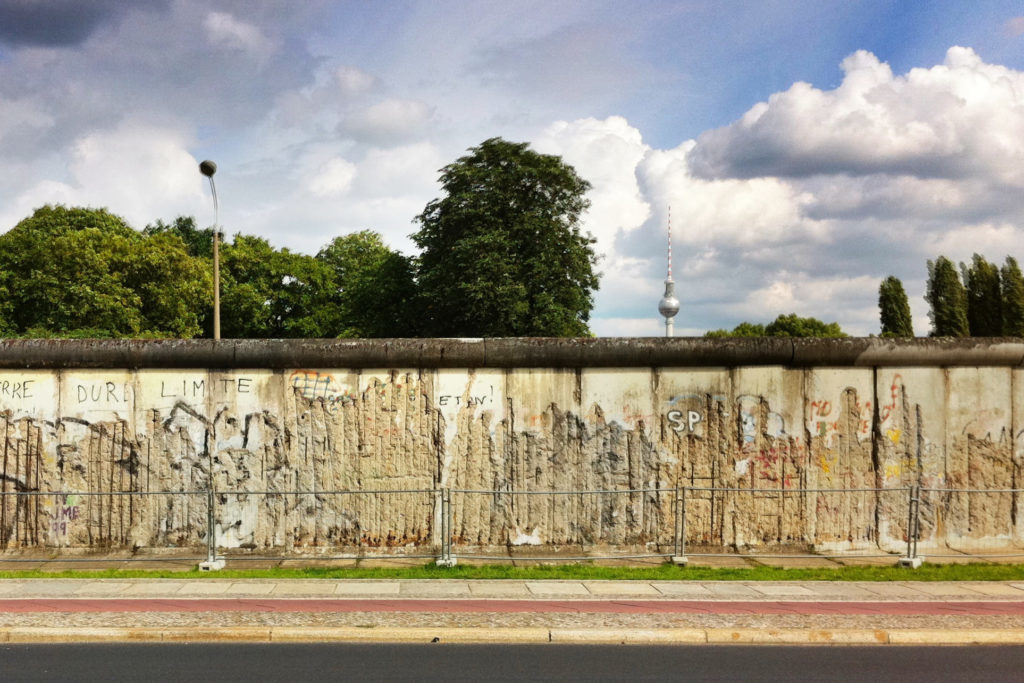 Place Berlin Wall Memorial