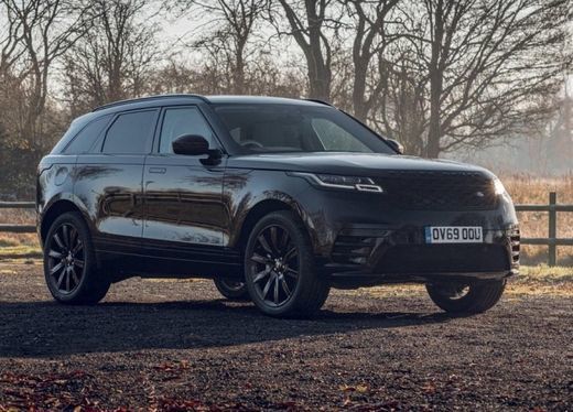 Social RANGE ROVER Velar 