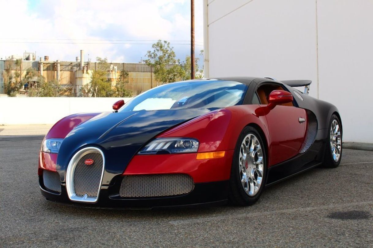 Social Buggati veyron