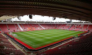 Lugar St Mary's Stadium