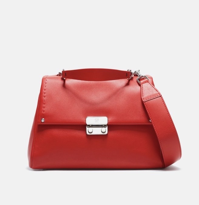 Social Mala Carolina Herrera 