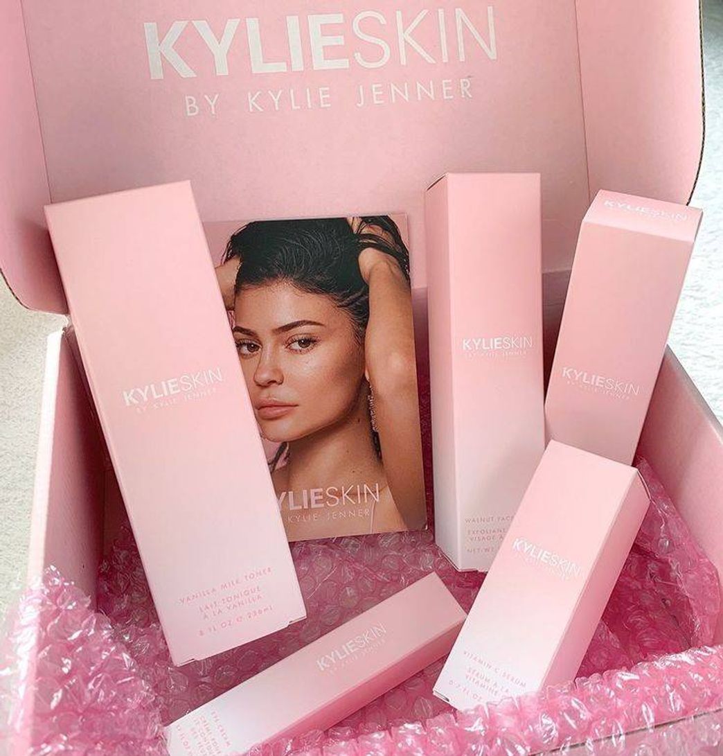 Moda Kylie skin box products 