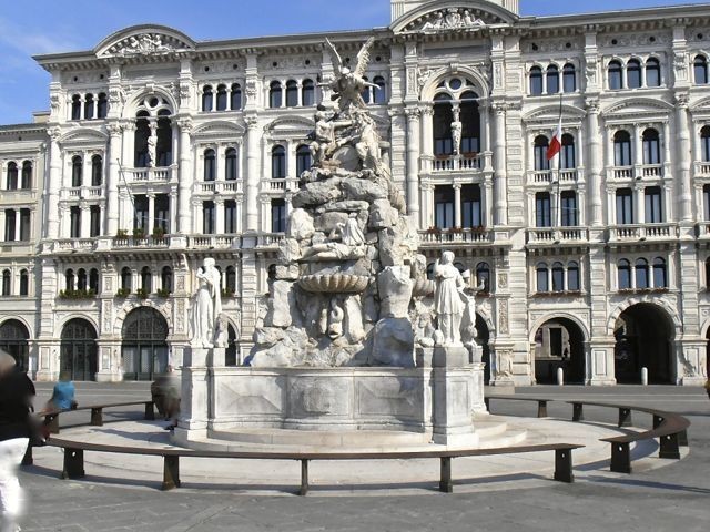 Lugar Fontana dei Quattro Continenti